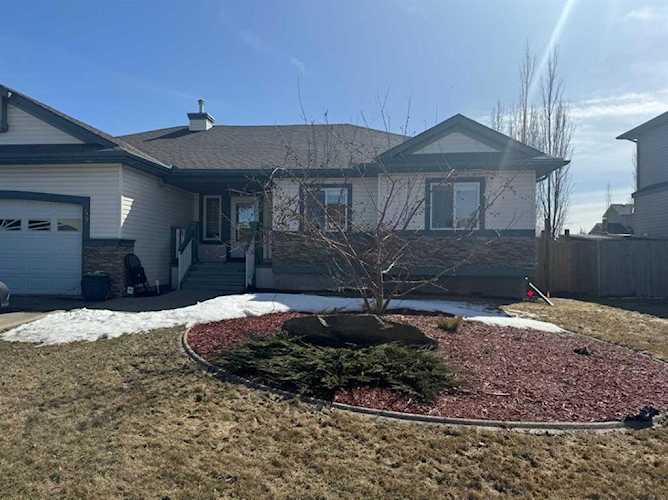49 Nesbitt Close NE Langdon, AB T0J 1X1