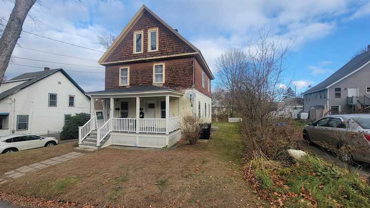 6 Charles St Claremont, NH 03743
