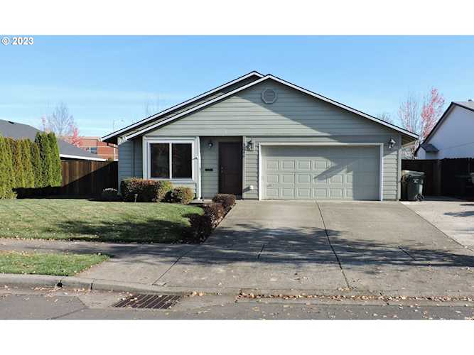 2090 SE 63rd AVE Hillsboro, OR 97123