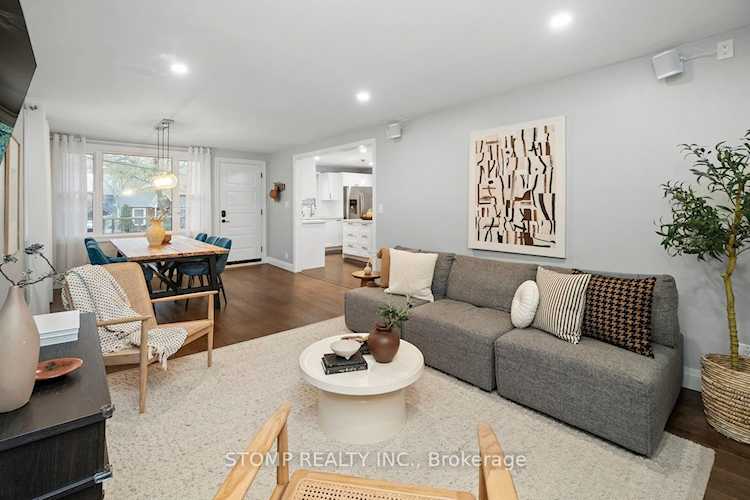 426 Perry St Whitby, ON L1N 4C3