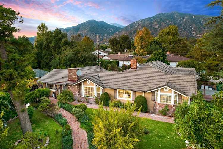 37 W Sierra Madre Blvd Arcadia, CA 91006