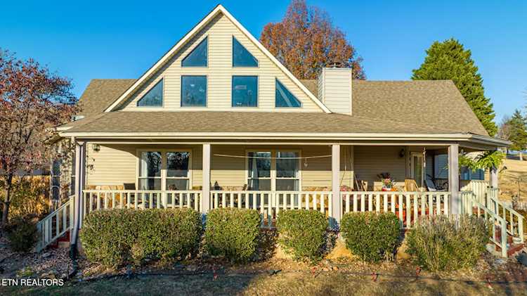 770 Gates Ln Kodak, TN 37764