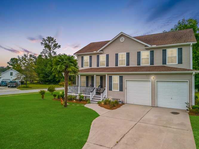1201 Maplecrest Drive Moncks Corner, SC 29461