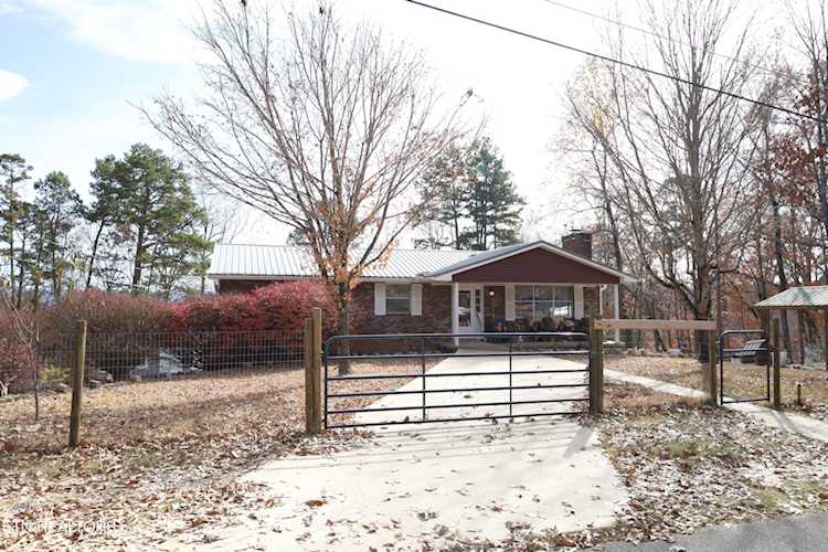 915 N Chris Haven Dr Seymour, TN 37865