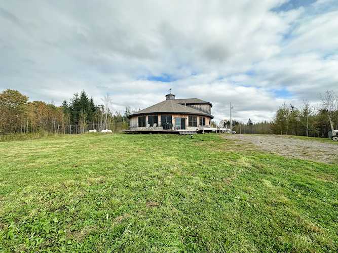 190 Wotton Rd Monticello, ME 04760