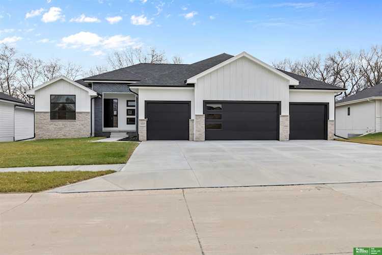 4509 S 202nd St Omaha, NE 68135