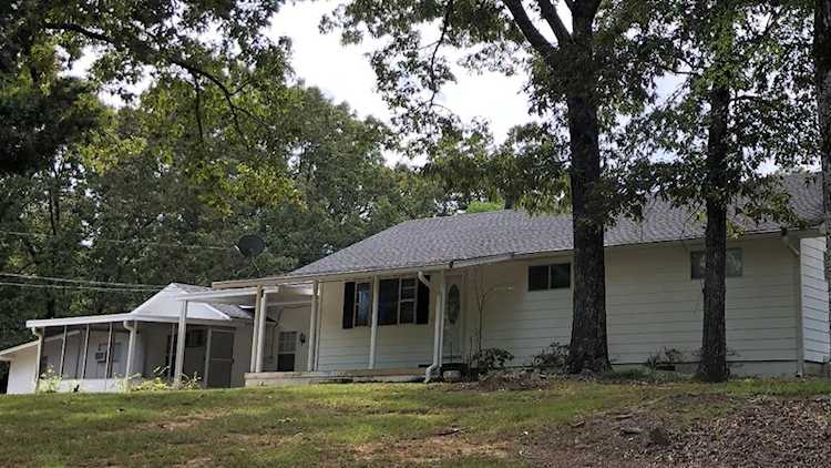 1695 Mallard Point Rd. Batesville, MS 38606