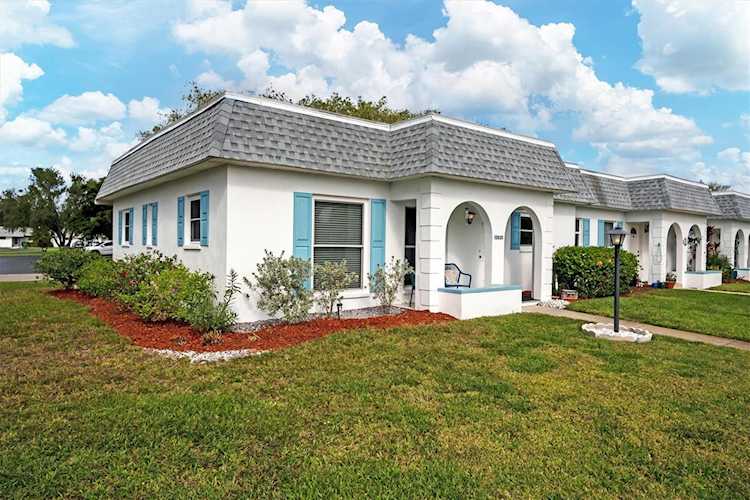 3805 38th Street Ct W Bradenton, FL 34205