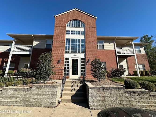 9101 Hawthorne Pointe Dr #204 Louisville, KY 40214