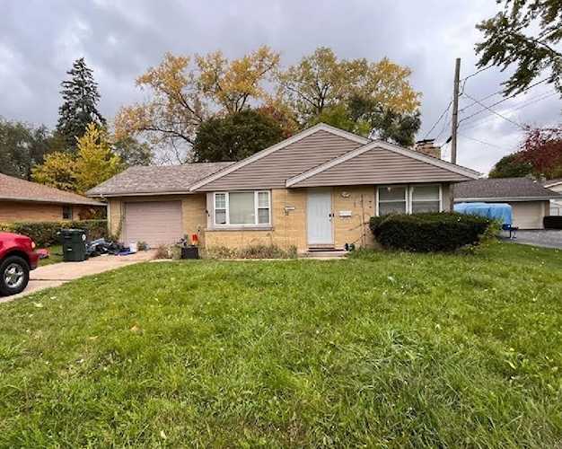 213 W State St North Aurora, IL 60542