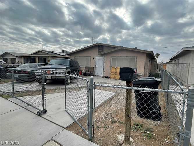 887 W Carey Ave North Las Vegas, NV 89030