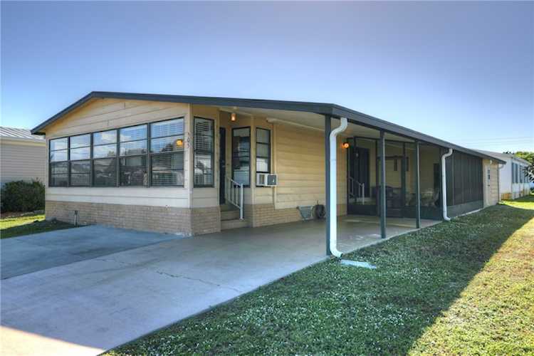 505 Puffin Dr Barefoot Bay, FL 32976