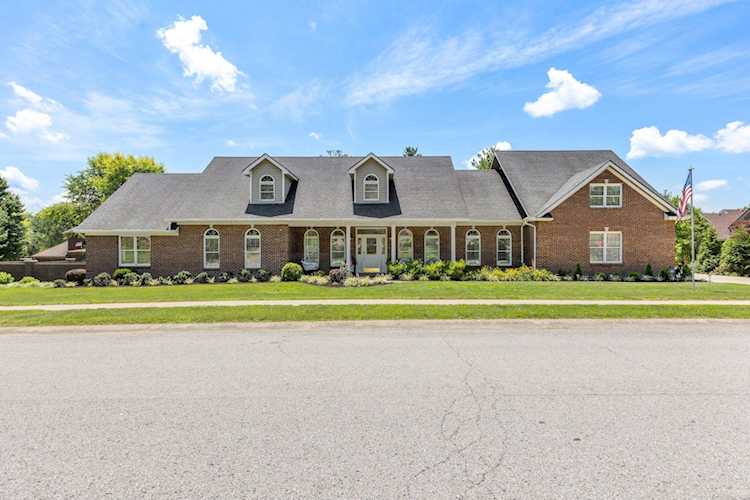 107 Whispering Woods Dr Richmond, KY 40475