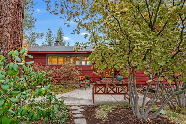 1339 NW Vicksburg Ave Bend, OR 97703