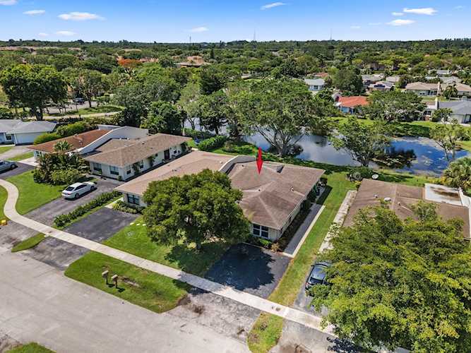7524 Deuce Lane Lake Worth, FL 33467