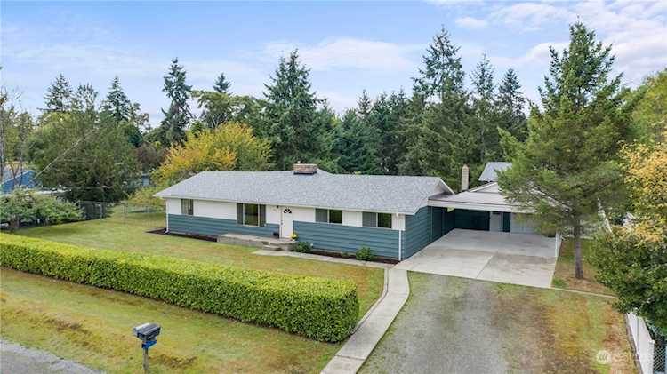 6814 52nd Ave W University Place, WA 98467