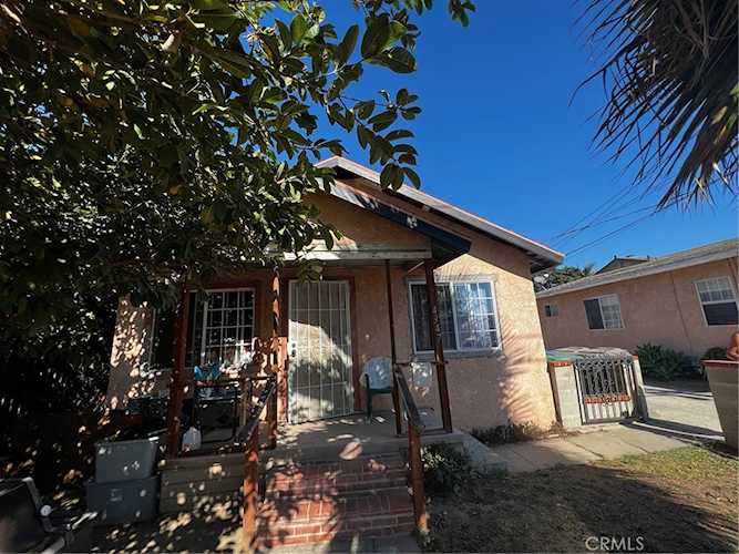 4345 W 105th St Inglewood, CA 90304