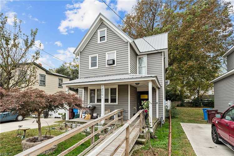 1206 Seaboard Ave Chesapeake, VA 23324