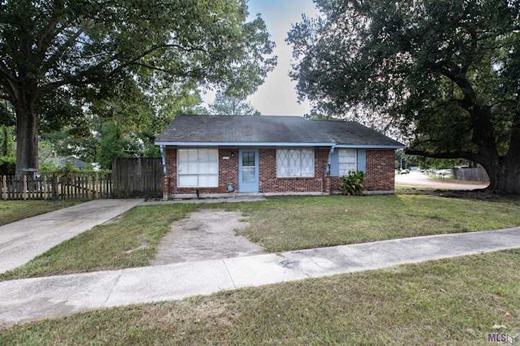 2638 Vanderbilt Dr Baton Rouge, LA 70816