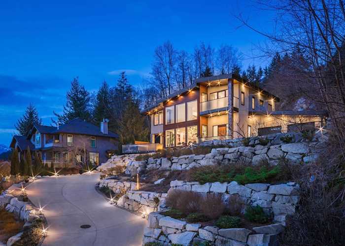 315 Furry Creek Drive West Vancouver, BC V0N 3Z2