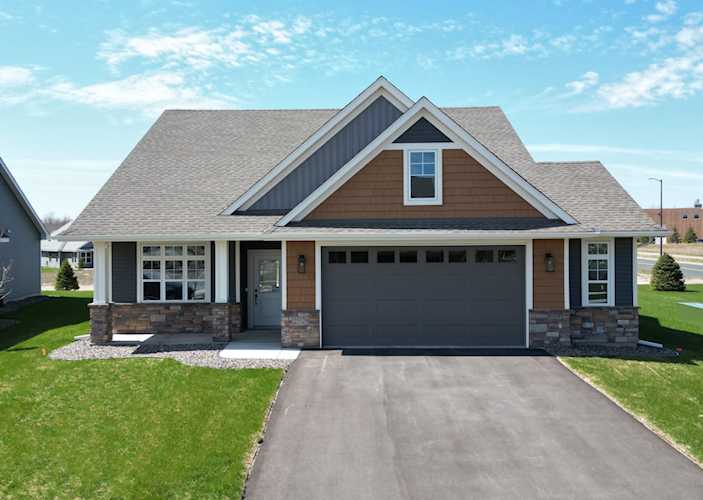 25329 Farmstead Lane Wyoming, MN 55092