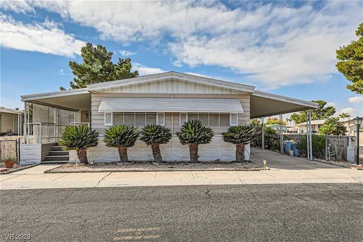 3599 Lost Hills Dr Las Vegas, NV 89122
