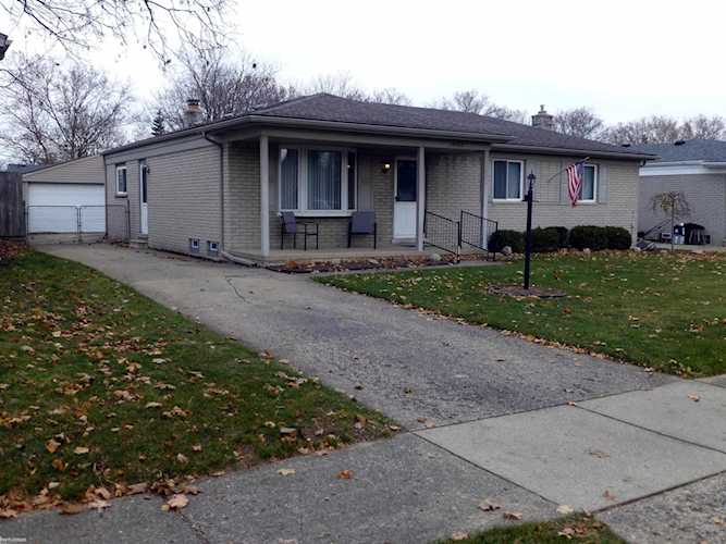 14465 Alpena Dr Sterling Heights, MI 48313