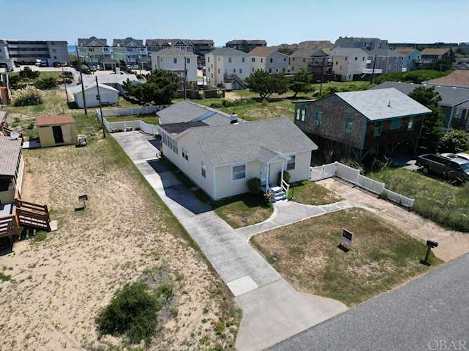 1633 Sir Walter Road Kill Devil Hills, NC 27948