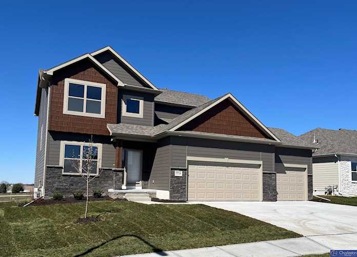 7714 S 200th St Gretna, NE 68028