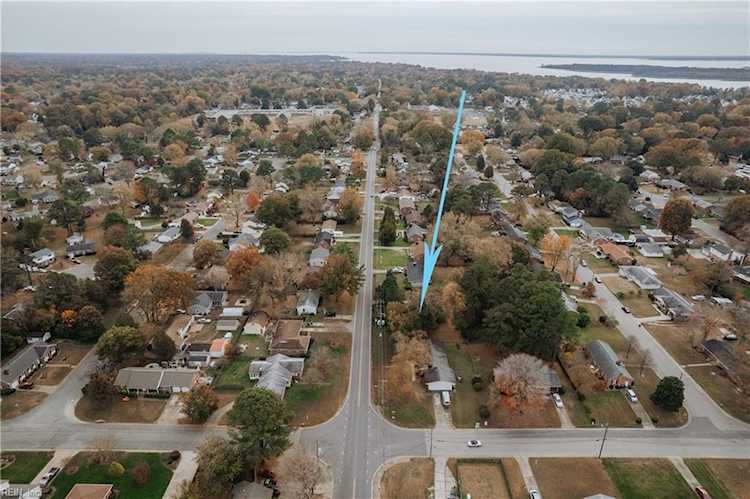 525 Lucas Creek Rd Newport News, VA 23602