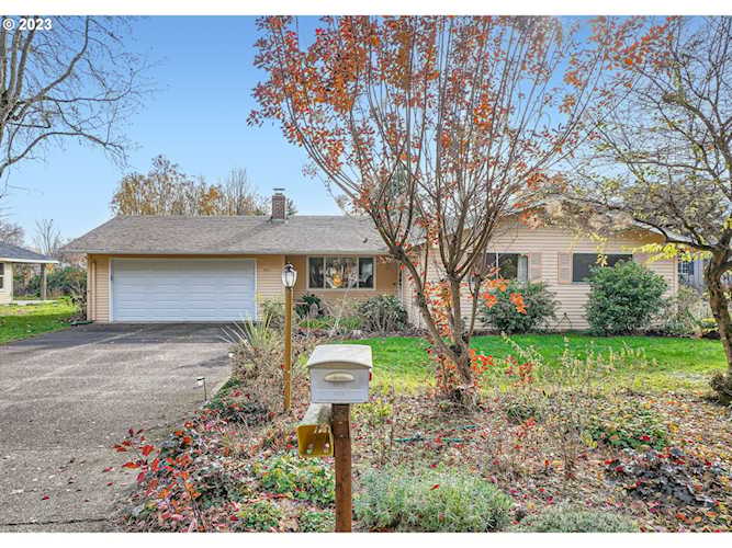 9913 NE Oakhurst DR Vancouver, WA 98662