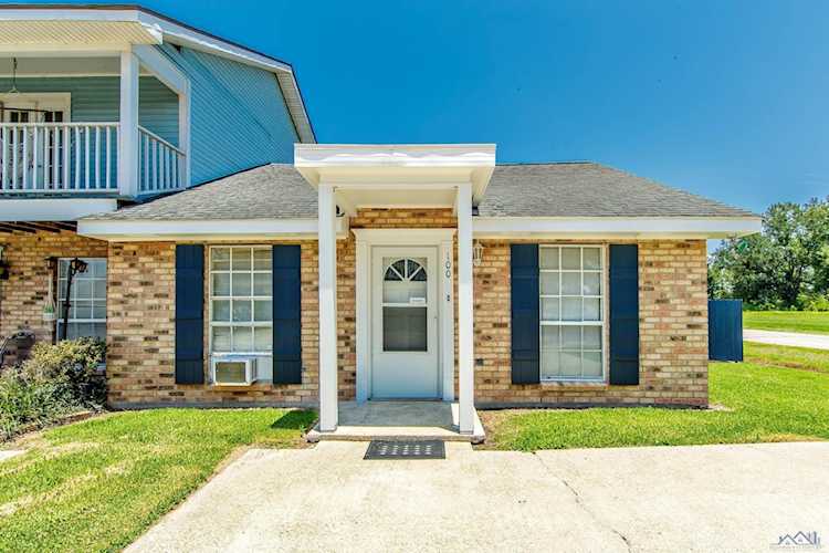 100 Maison Deville Court Thibodaux, LA 70301