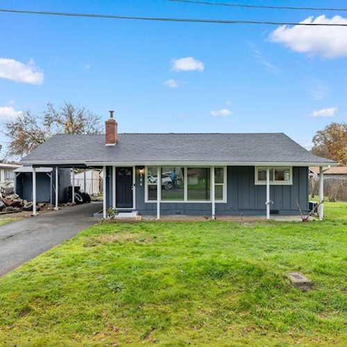 164 Laubach Ln Grants Pass, OR 97526