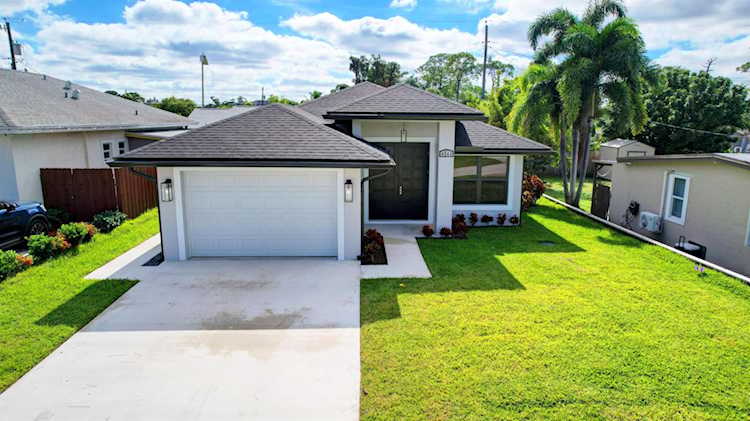 4944 Mcconnell Street Lake Worth, FL 33463