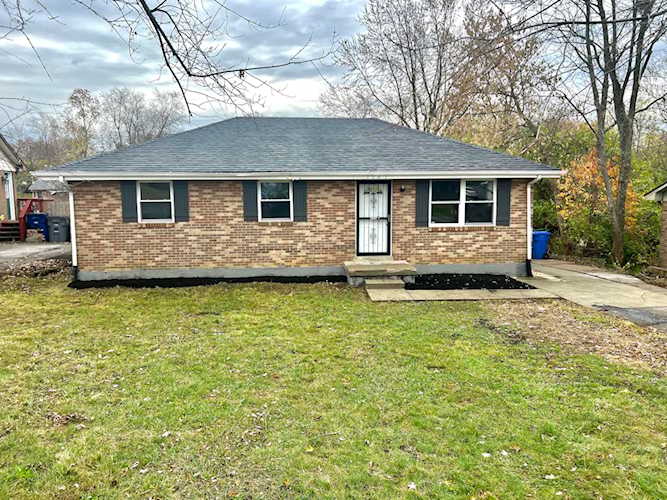 1343 Stephen Foster Dr Lexington, KY 40517
