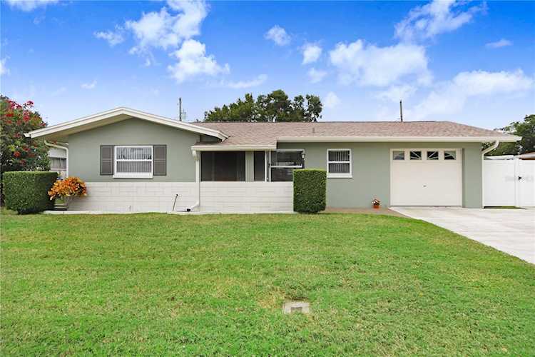 14095 Chamberlain Ave Largo, FL 33774