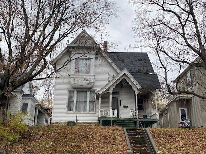 2112 Broadway Hannibal, MO 63401