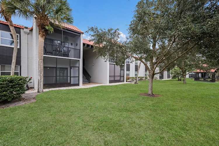 3231 Beneva Rd #103 Sarasota, FL 34232