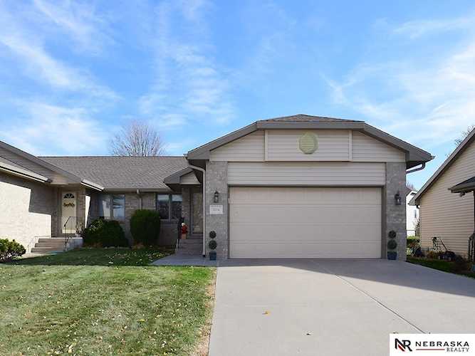 2614 Arrow Ridge Place Lincoln, NE 68506
