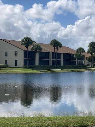7916 Willow Spring Drive #1423 Lake Worth, FL 33467