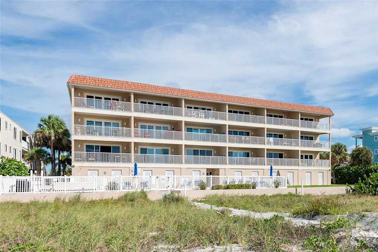 102 Gulf Blvd #203 Indian Rocks Beach, FL 33785