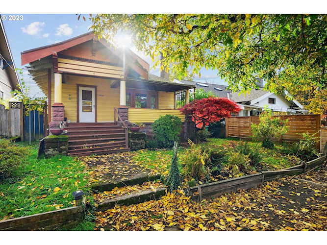 2914 SE Tibbetts ST Portland, OR 97202