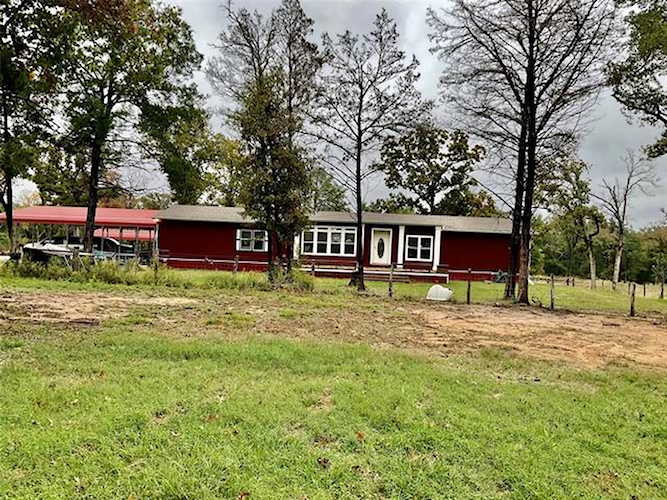 109 County Road 681 Teague, TX 75860