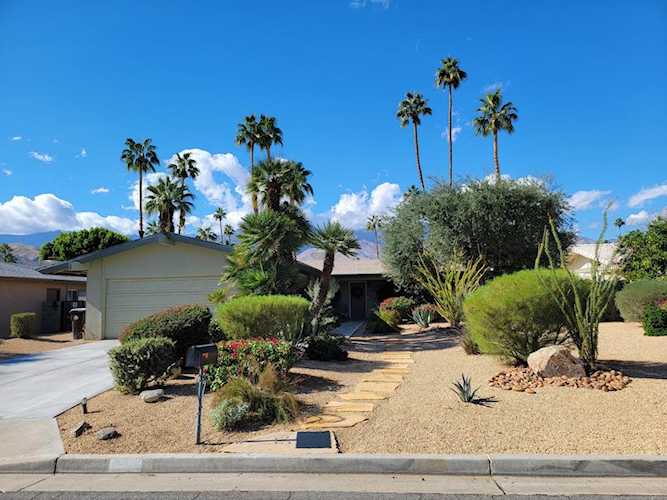 2089 S Broadmoor Dr Palm Springs, CA 92264
