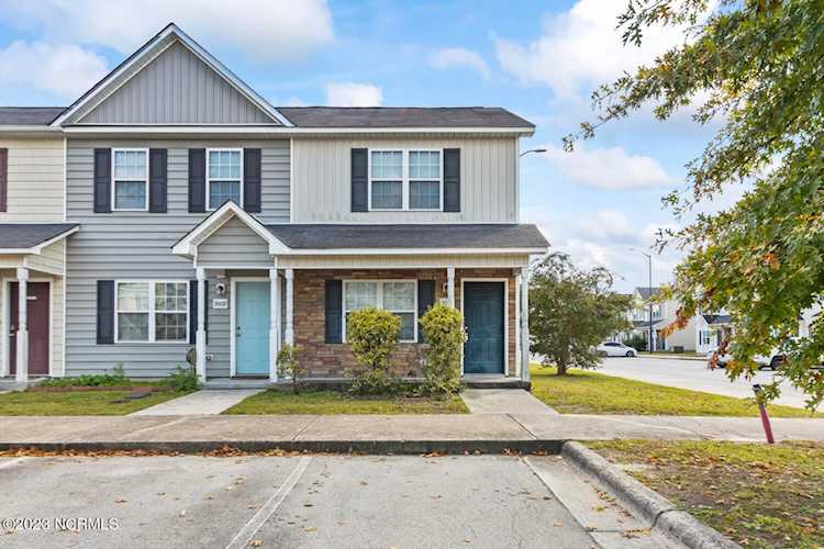 Real Estate & property in Jacksonville NC at 9011 Banister Loop the latest price of $172,000 in Zipcode 28546 Photo 1