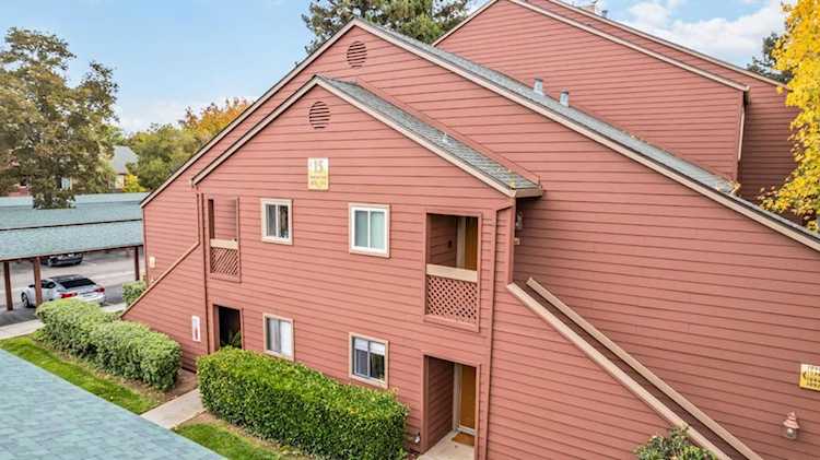 1096 Yarwood Ct San Jose, CA 95128