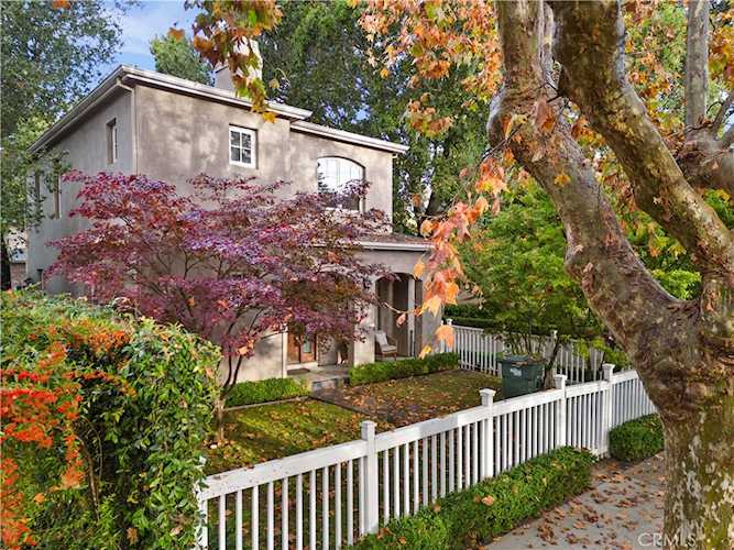 810 Partridge Ave Menlo Park, CA 94025