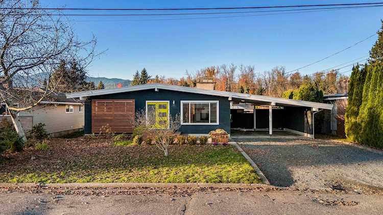 46701 Macken Avenue Chilliwack, BC V2P 3B9