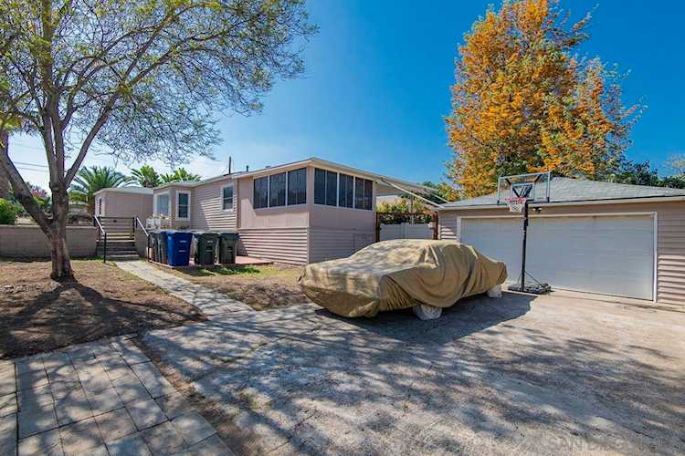 7570 Calvocado Lemon Grove, CA 91945