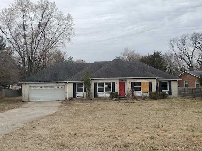 310 Whitson Drive Vincennes, IN 47591 | MLS 202342364 Photo 1